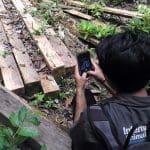Mengikuti Jejak Tim Patroli Kawasan Hutan
