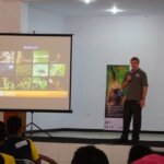 Team Program Konservasi Kukang Indonesia Memberikan Materi di Universitas Kuningan