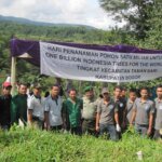 Staf YIARI Ciapus mengikuti acara Hari Penanaman pohon “Penanaman Satu Milliard Untuk Dunia