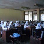 Mengunjungi Sekolah Tingkat Atas Di Bogor